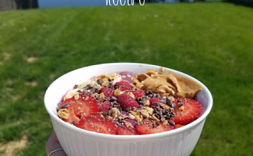 Simple Mixed Berry Smoothie Bowl Recipe